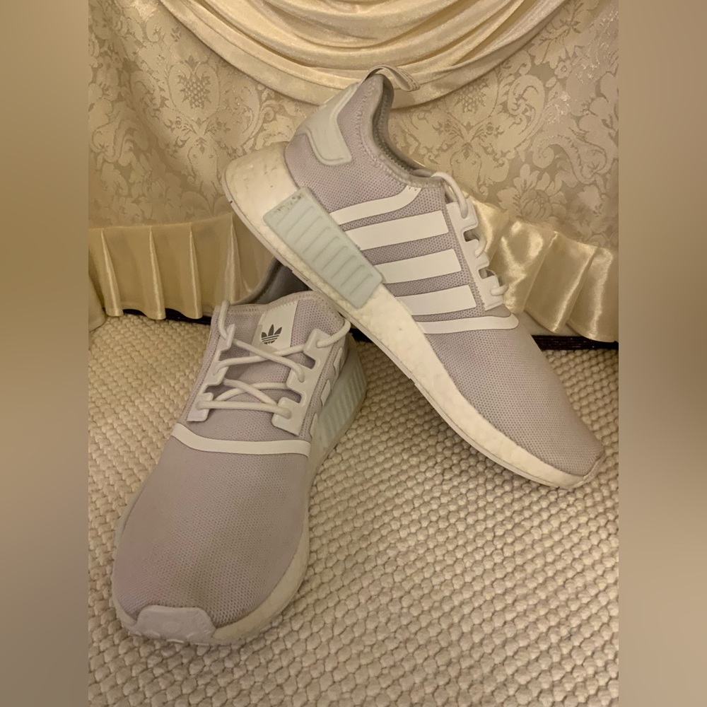 ADIDAS - Picture 2 of 7